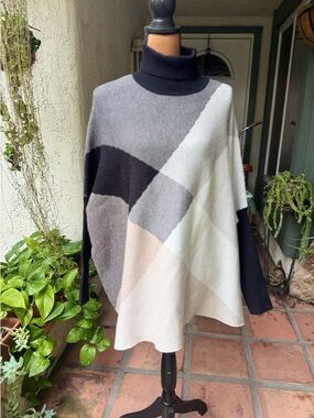 Joseph A. Turtleneck Tunic Sweater Women's Tan Medium